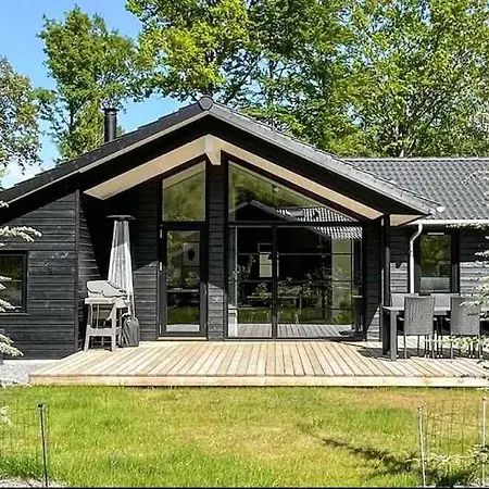 - Pilevej 8 * Grenaa